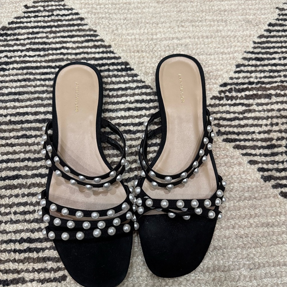 Pearl Flat Sandals